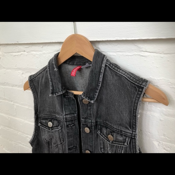 H&M denim vest - Picture 2 of 7